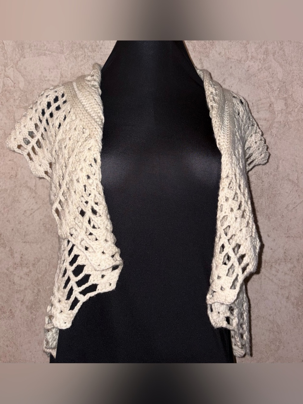 Chaudry KC Open-Front Crochet Short-Sleeve Sweater Cardigan — Cream